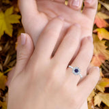 Art Deco Round Natural Stone Flower Ring